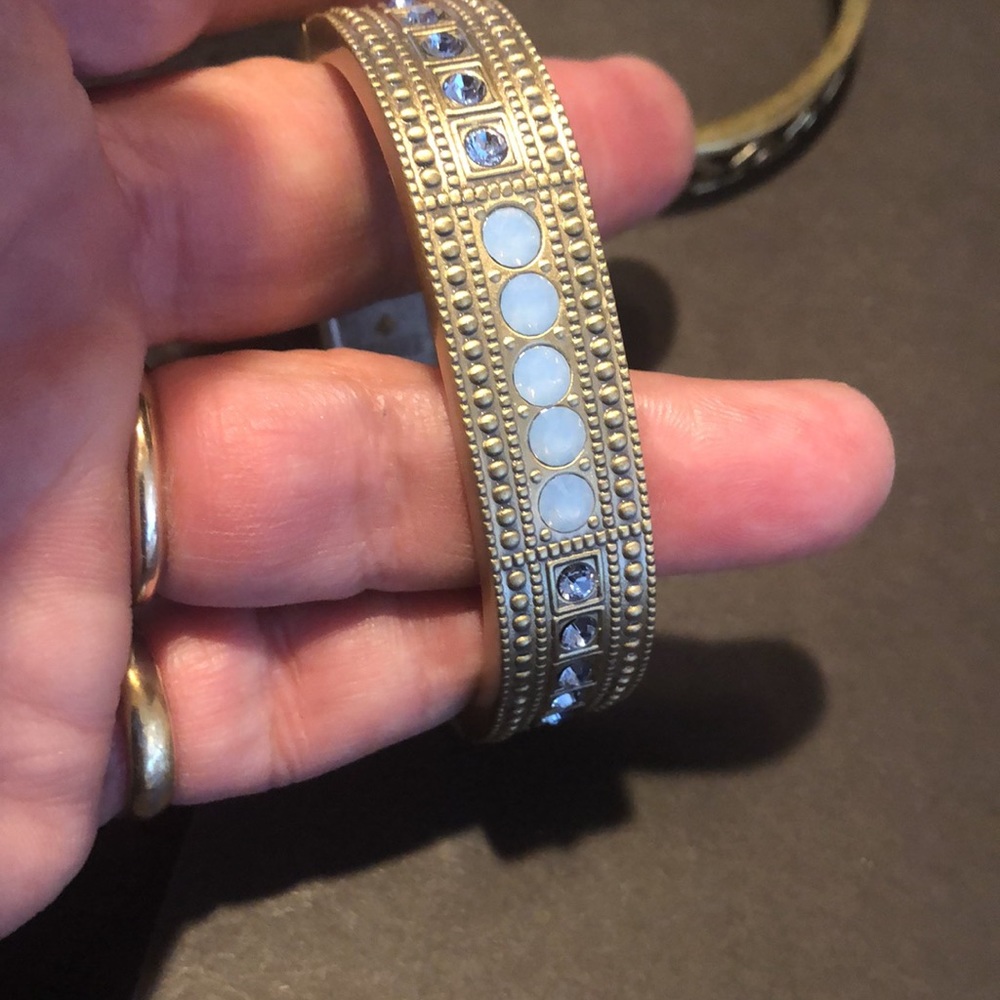 Beautiful Heidi daus  bangle bracelet . - Picture 4 of 4